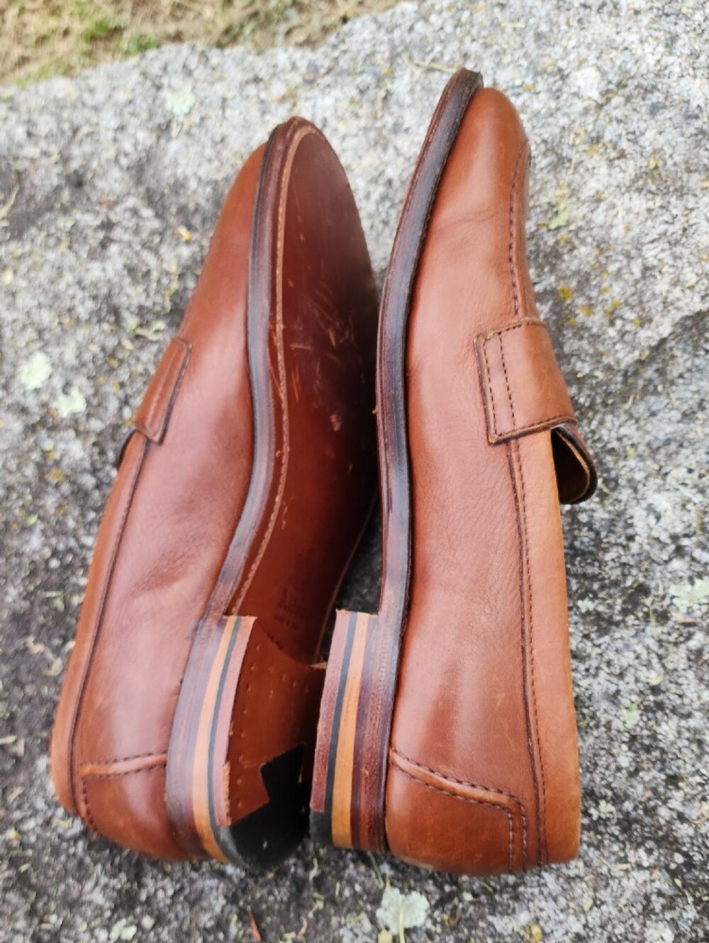 Alden Model 9696 Men's Leather Penny Loafers in Cognac size 8.5 - Picture 9 of 16